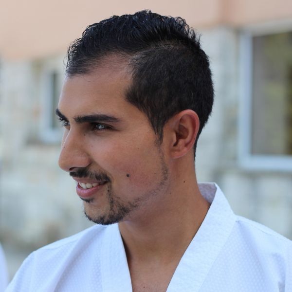 Марио Данов